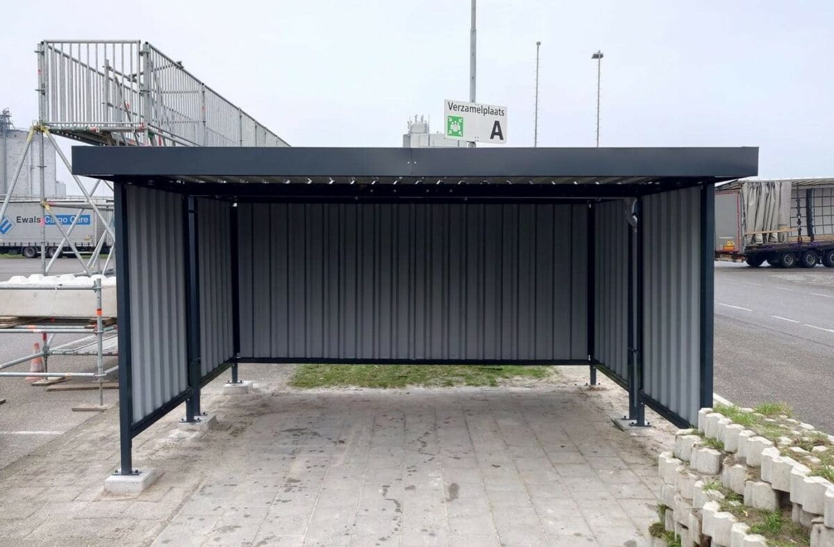 Fietsoverkapping kopen: duurzame en veilige overkappingen. 1 fietsoverkapping voor scholen model Leipzig 1